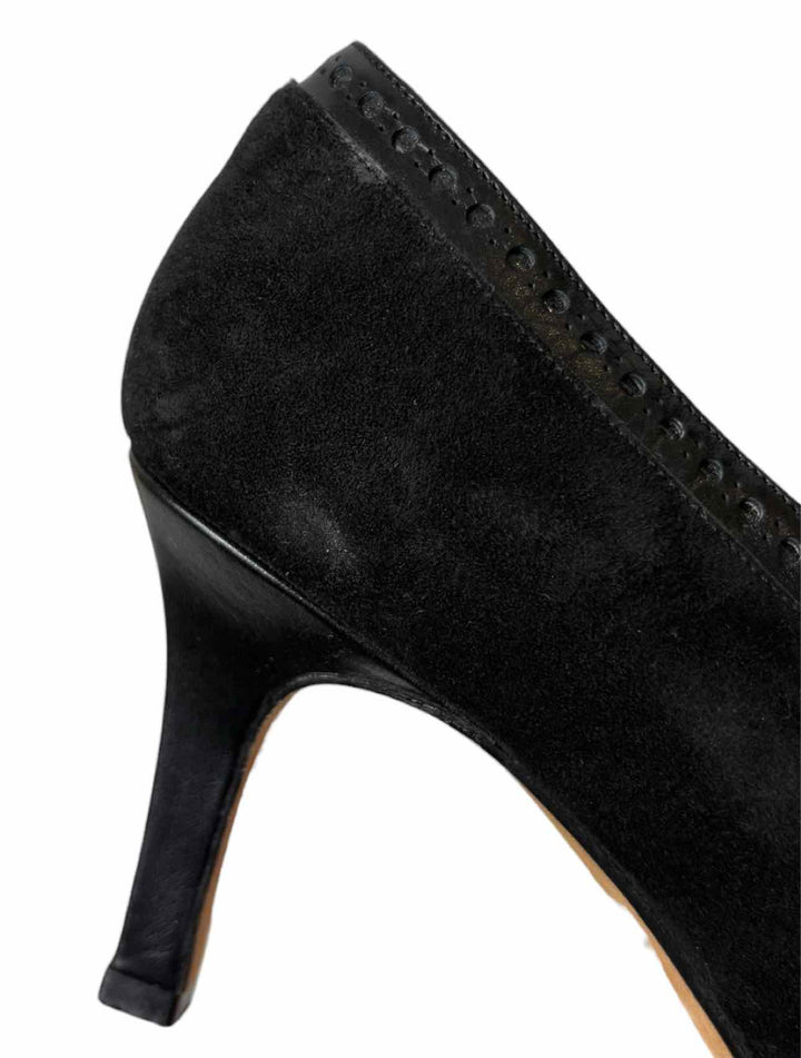 Manolo Blahnik Size 38 Suede & Leather Trim Pumps