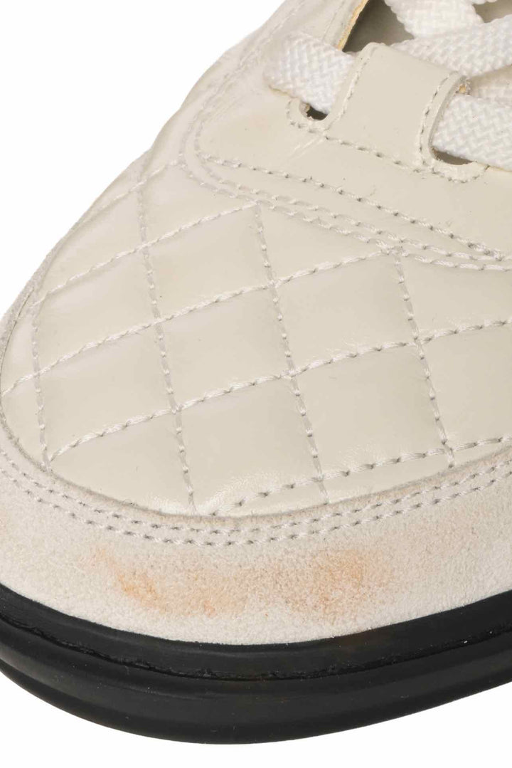 Chanel Size 39 Shiny Calfskin Suede Quilted CC Logo Sneaker