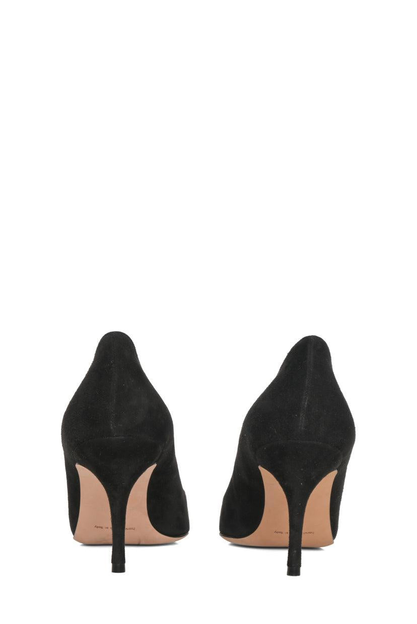 Manolo Blahnik Size 40 Suede Pointed Toe Pumps