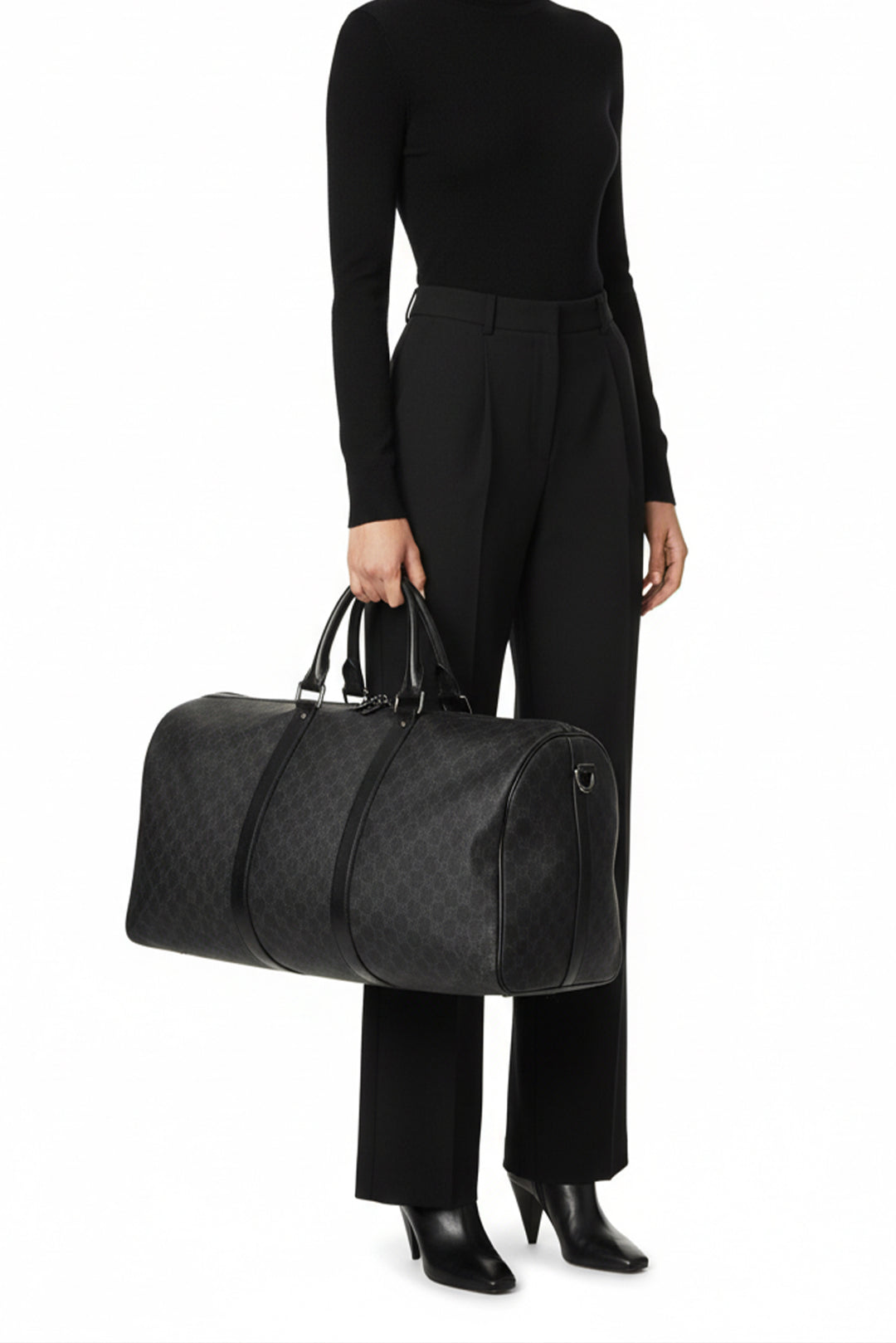 Gucci Duffle GG Supreme Canvas Carry-On Duffle Bag