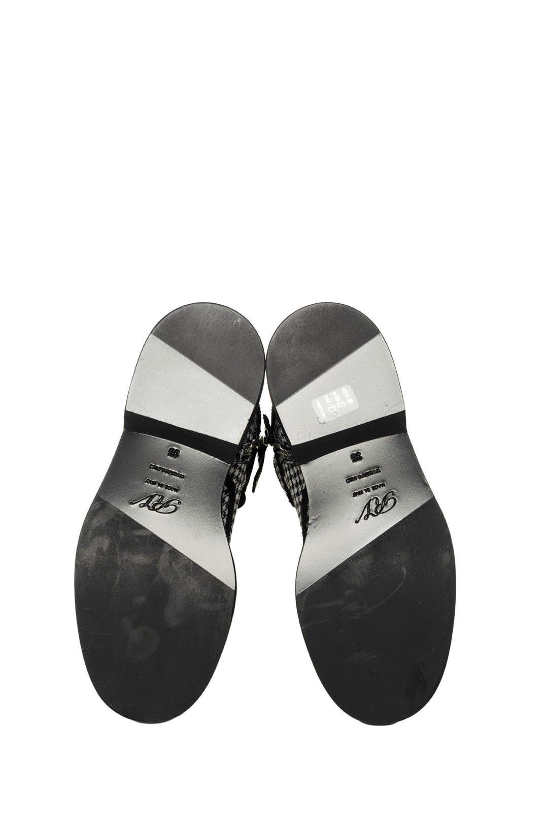 Roger Vivier Size 35 Viv Ranger Houndstooth Ankle Boots