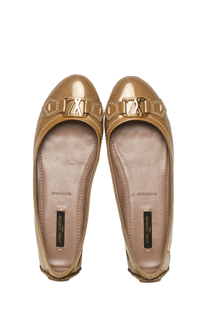 Louis Vuitton Size 37 Patent Leather Oxford Flats