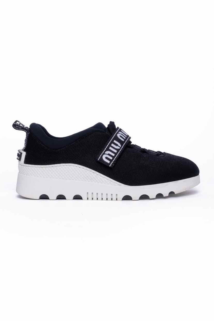 Miu Miu Size 38 Sneaker