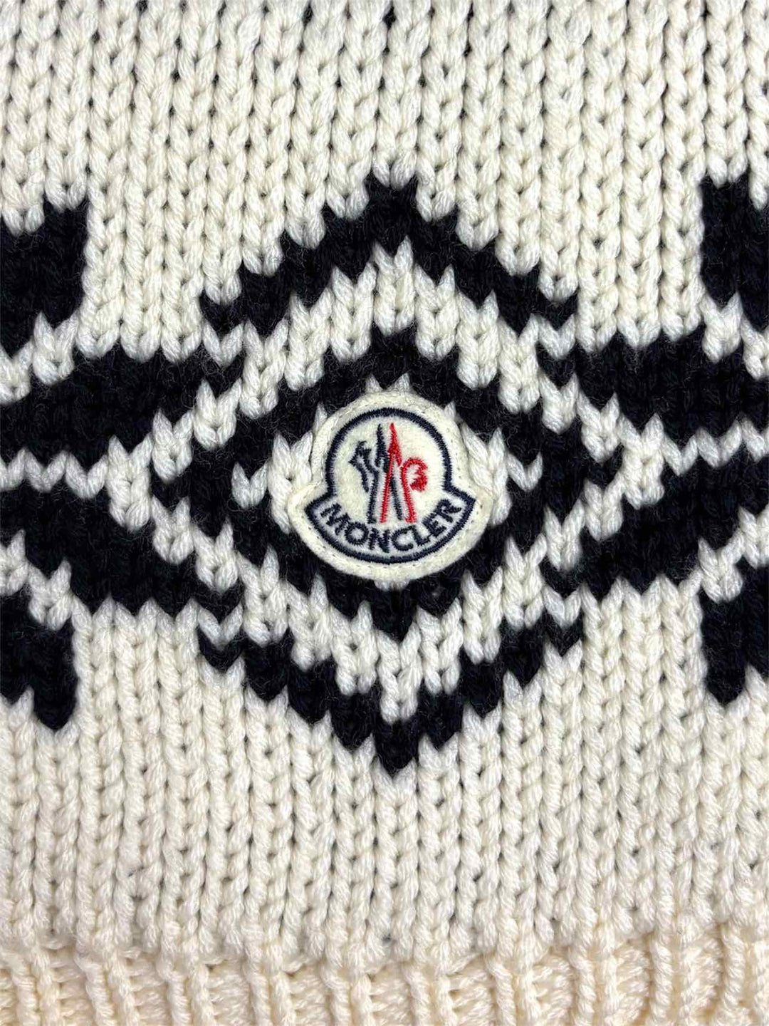 Moncler Patterned Wool Knit Scarf
