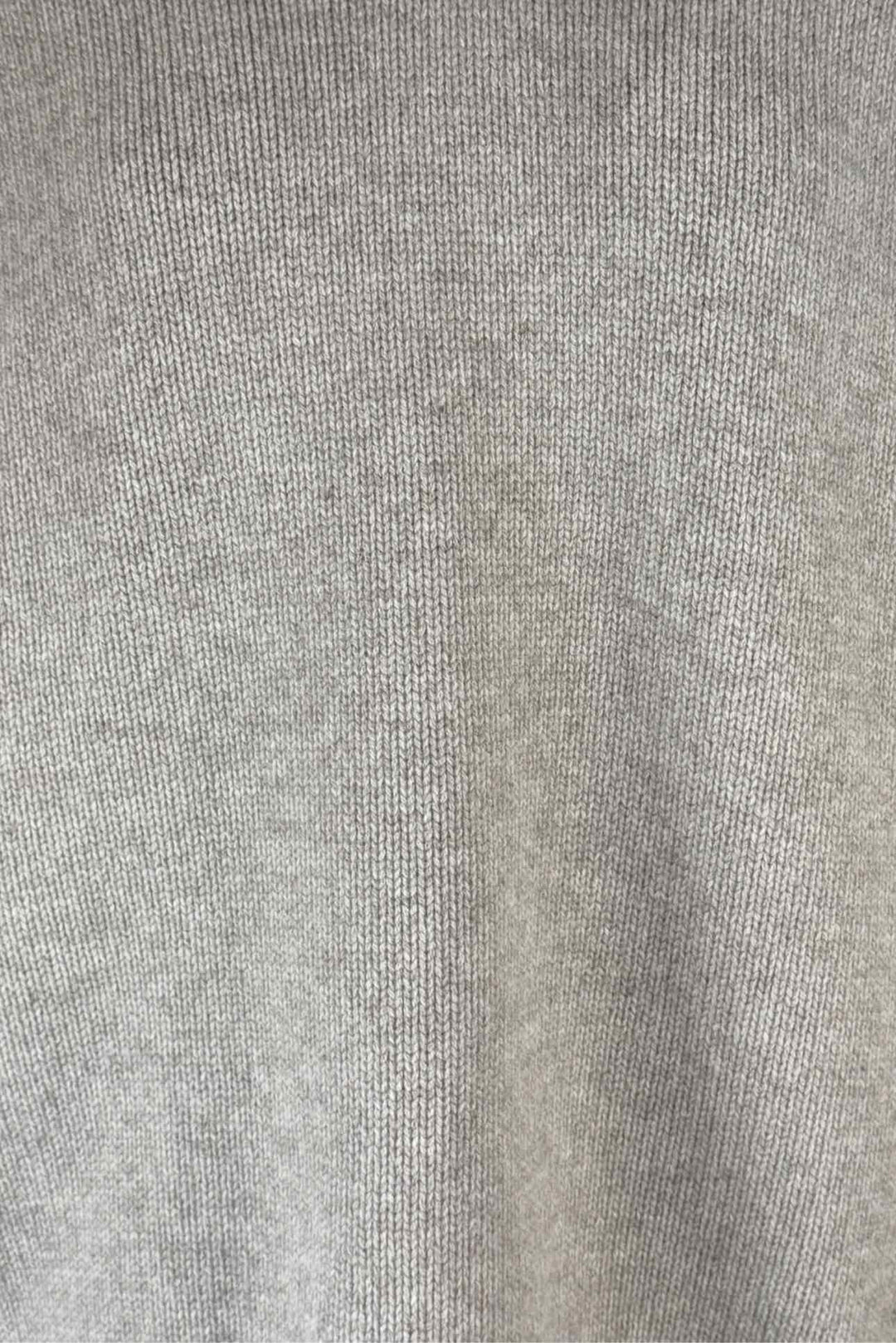 Eaves Size S Zelia V-neck Sweater