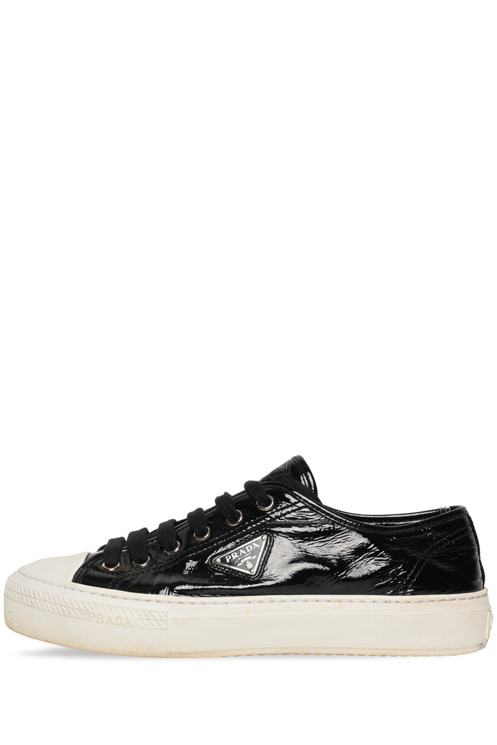 Prada Size 39 Naplak Leather Low Top Sneaker