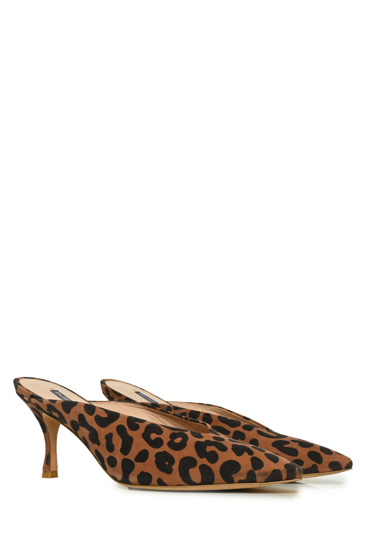 Stuart Weitzman Size 9.5 Mules & Clogs