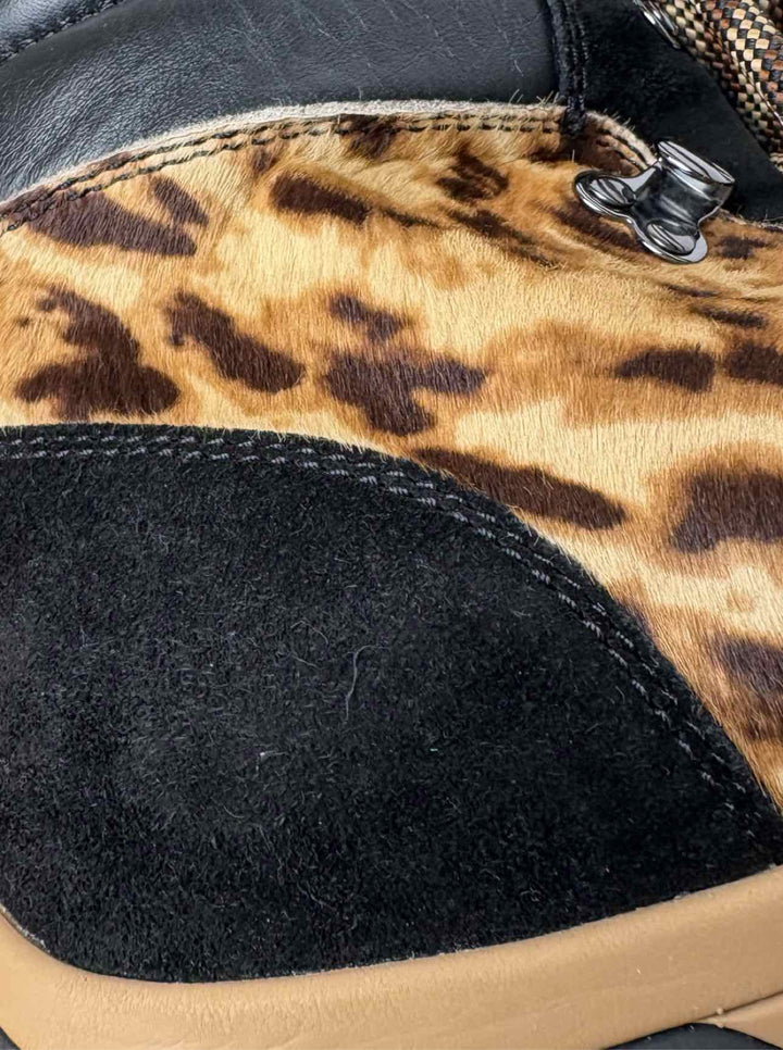 Veronica Beard Size 7.5 Calf Skin Print Ankle Boots