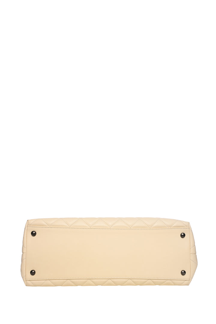 Chanel 2016-2017 Calfskin Tweed Quilted Large Portobello Tote