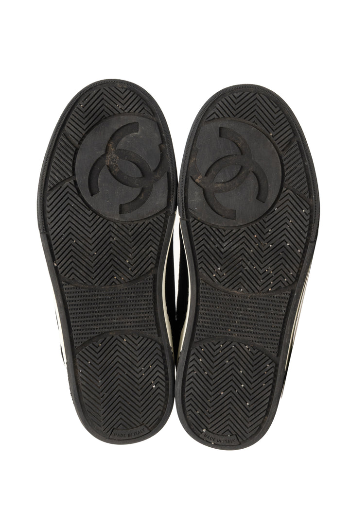 Chanel Size 36 Interlocking CC Fabric Sneaker