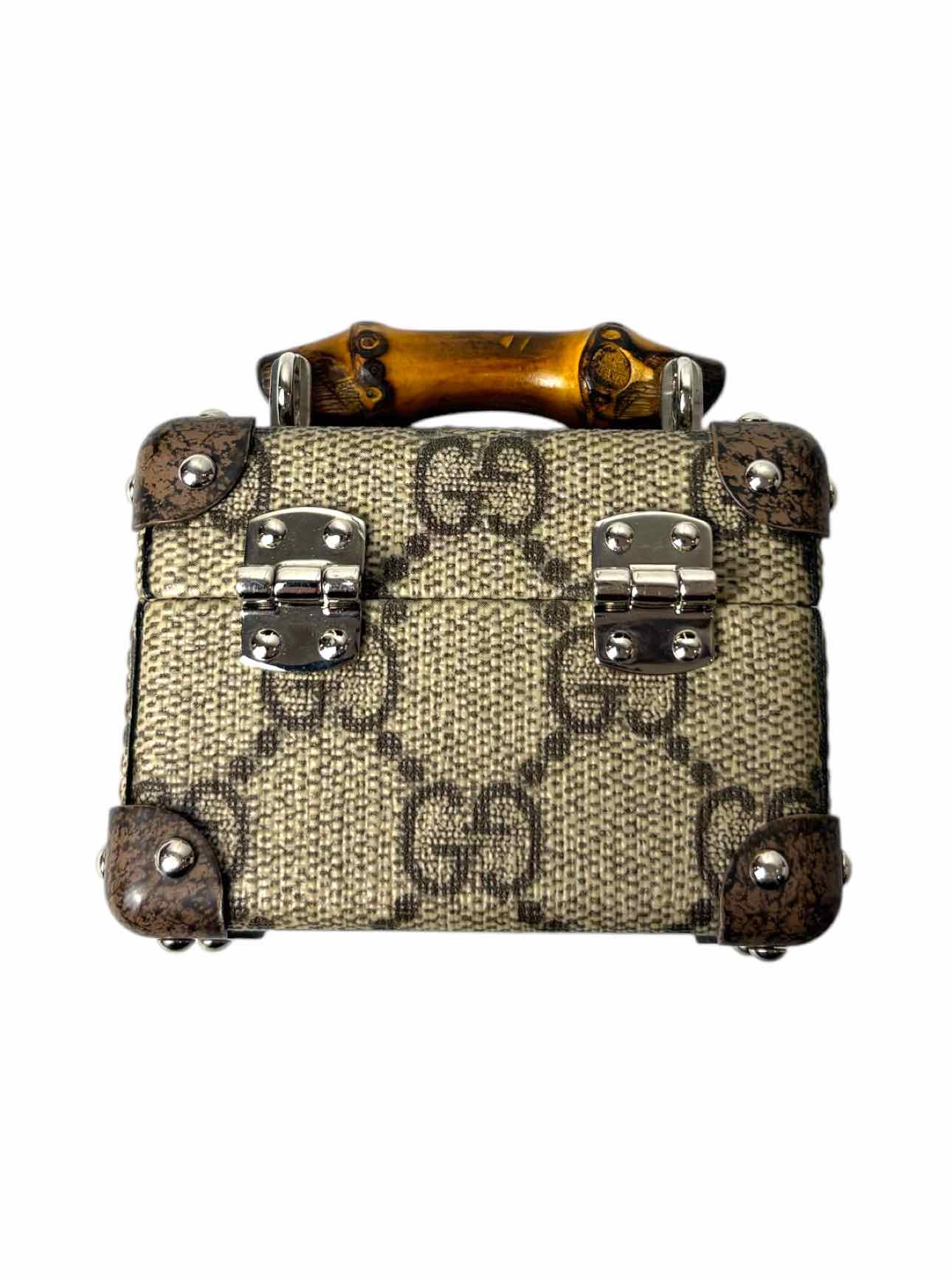 GUCCI airpodsケース Gucci GG Supreme AirPods Trunk Case Purse - Luxury Used Designer