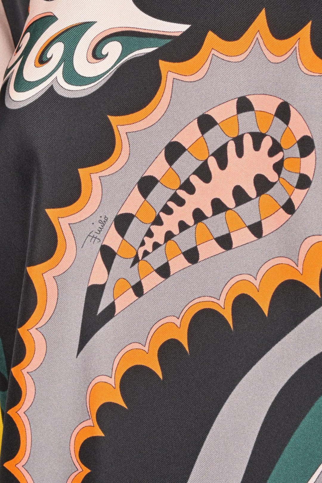 Emilio Pucci Size 6 Paisley Print Silk Tops