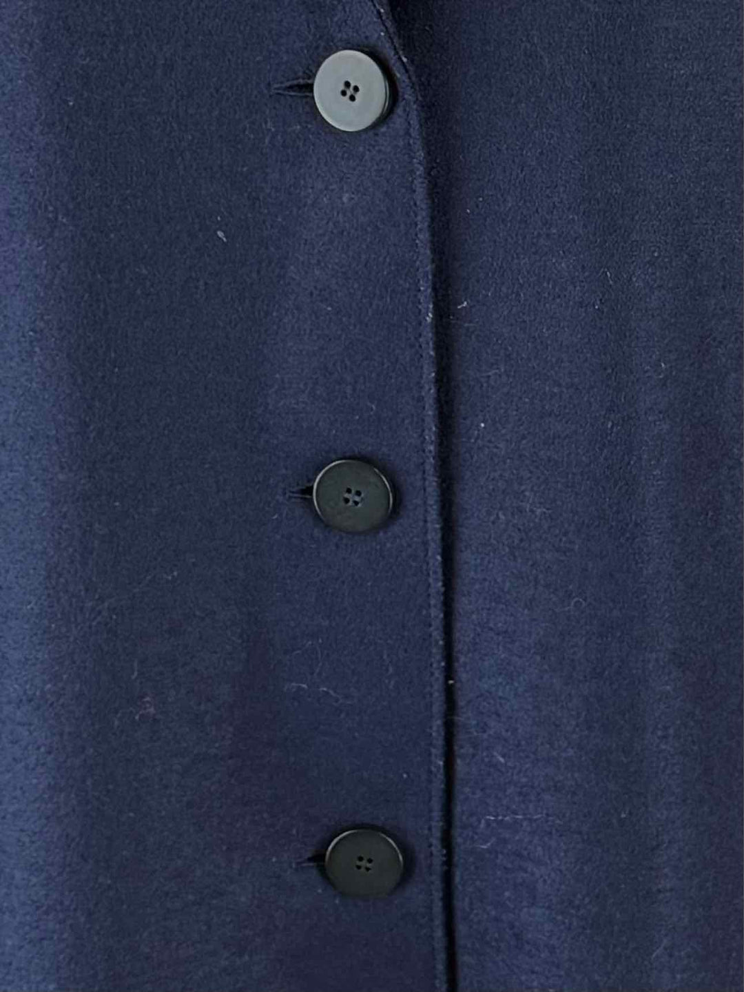 Harris Wharf London Size 42 Coat