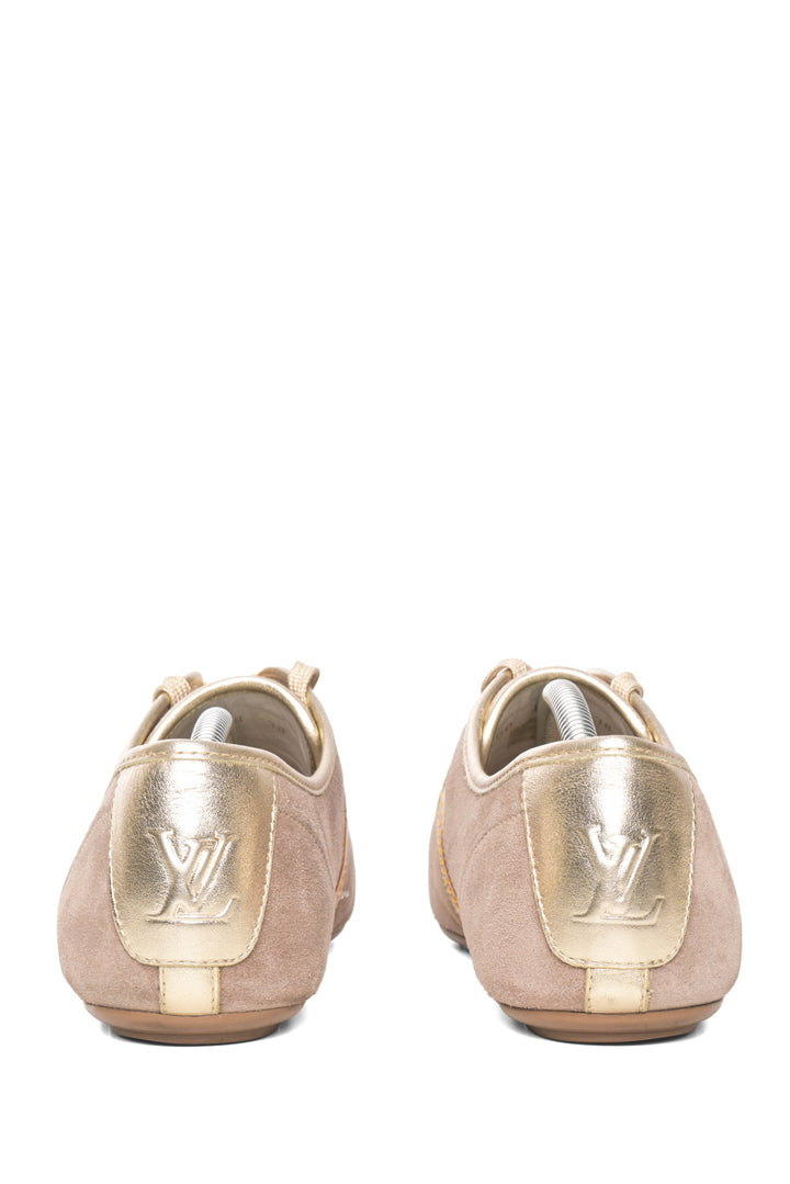 Louis Vuitton Size 38 Acrobat Sneaker