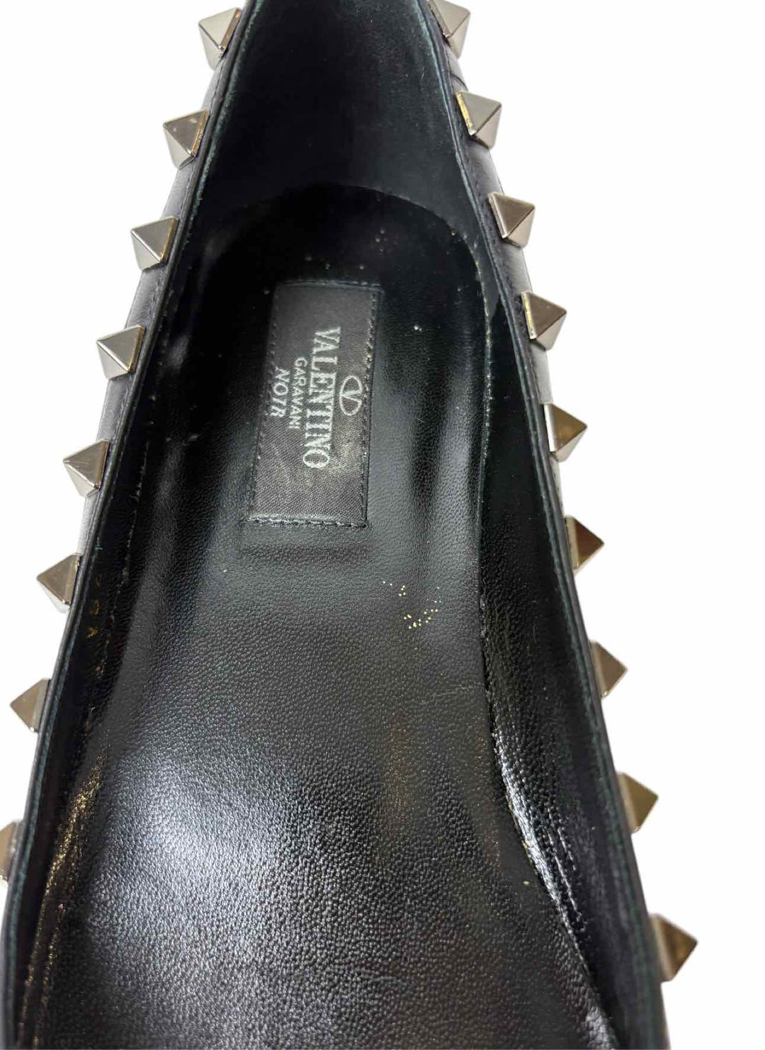 Valentino Size 37.5 Rockstud Leather Flats