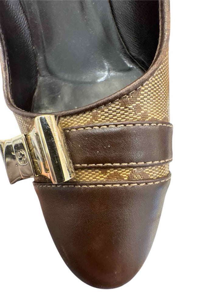 Gucci Size 6 GG Logo Coated Canvas & Leather Pumps