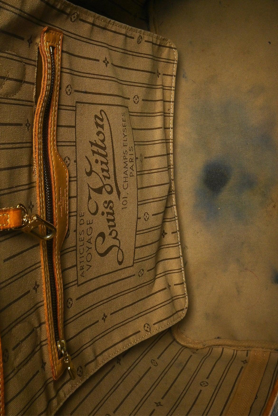 Louis Vuitton 2009 Monogram Neverfull GM