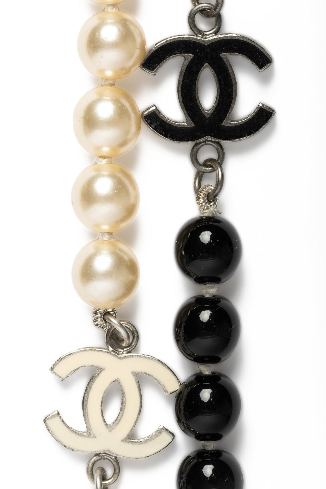 Chanel 2005 Enamel CC Two-tone Beaded Necklace