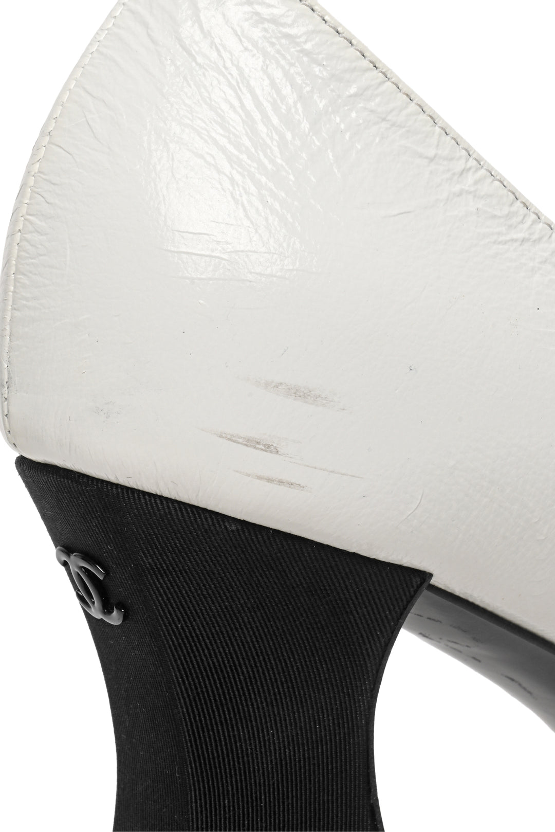 Chanel Size 40 Interlocking CC Logo Patent D'Orsay Pumps