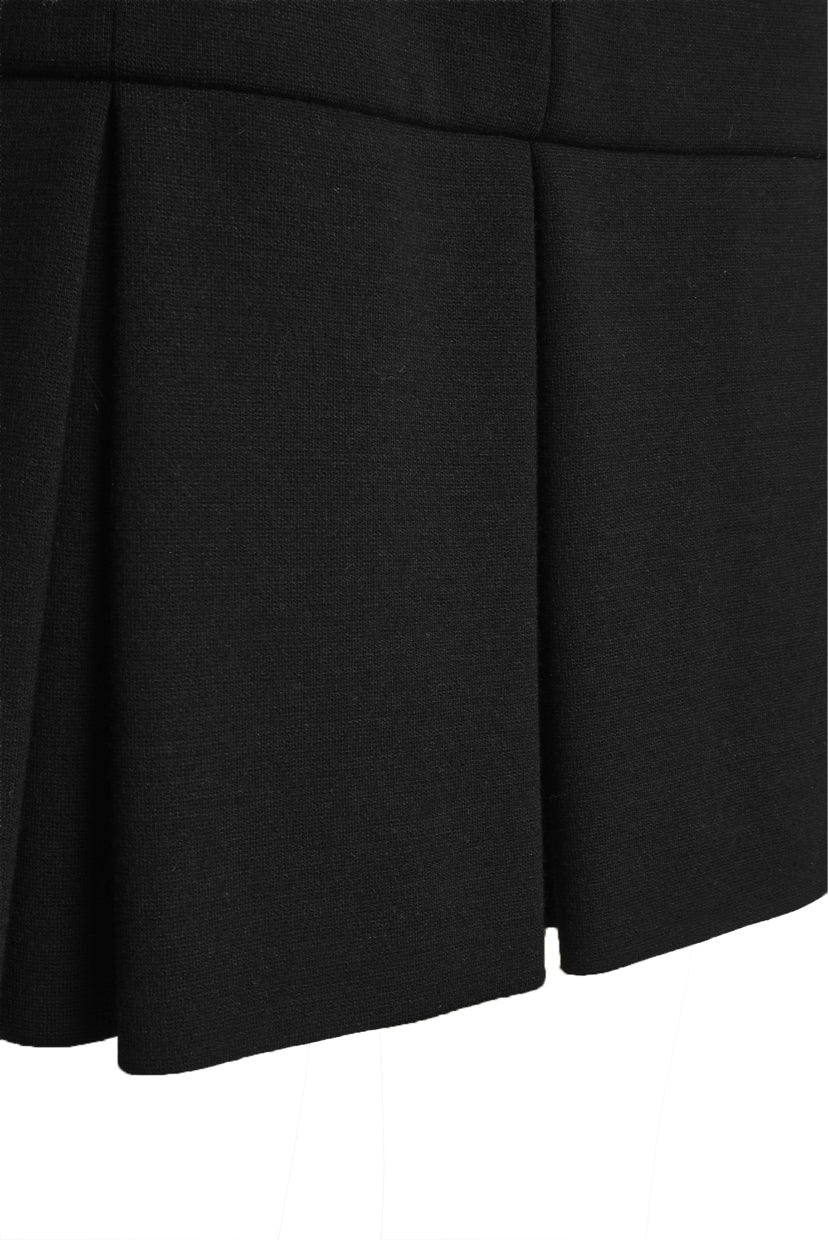 Chanel Size 40 Pleated Wool Skirt