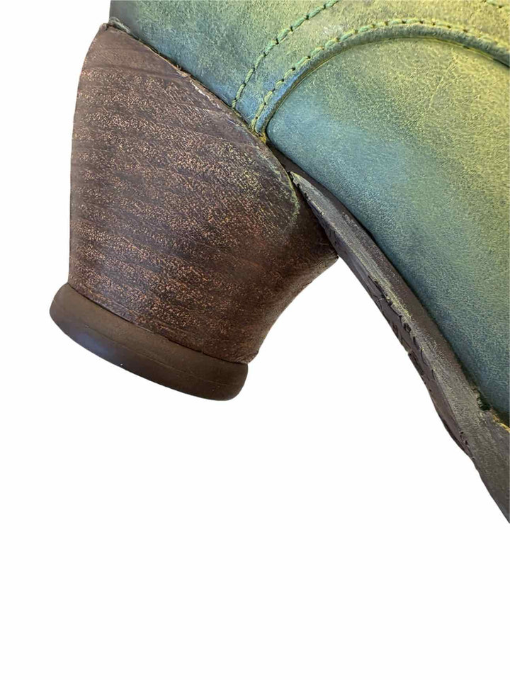 Fluevog Size 7.5 Pumps