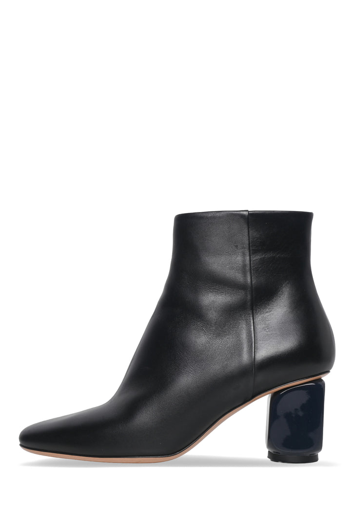 The Row Size 36 Bowin Leather Ankle Boots