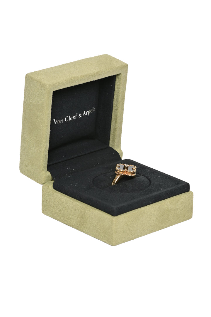 Van Cleef & Arpels Size 5 18K Yellow Gold, Onyx & Diamond Vintage Alhambra Ring