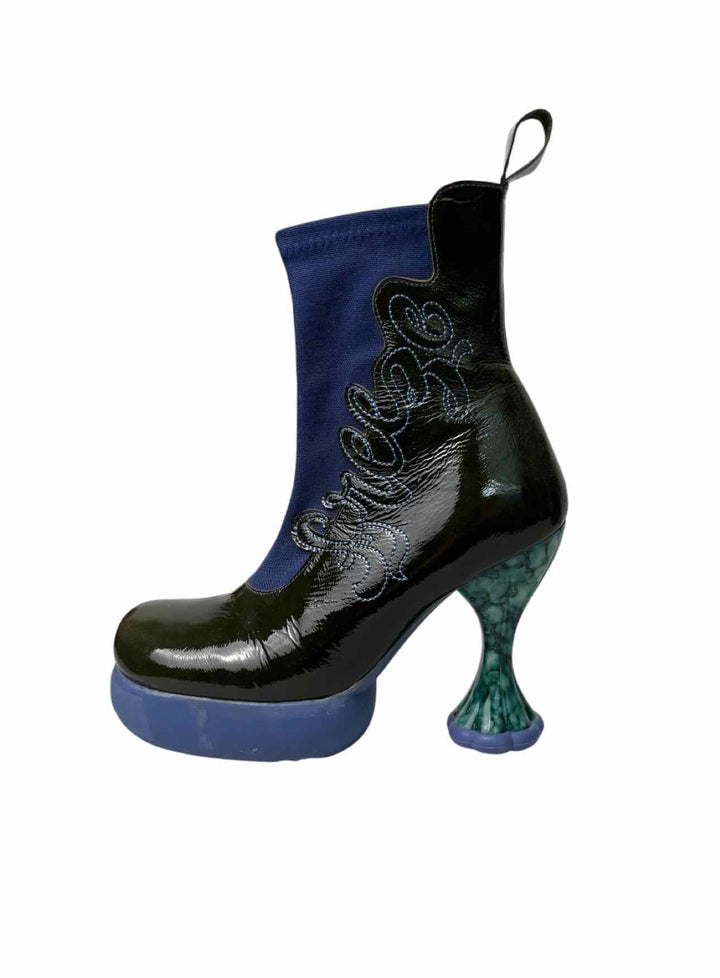 John Fluevog Size 8 Lena Parfait Patent Leather Ankle Boots
