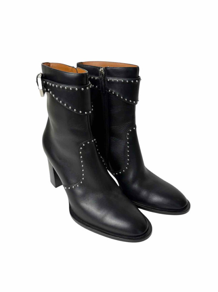 Givenchy Size 39.5 Elegant  Studded Leather Ankle Boots