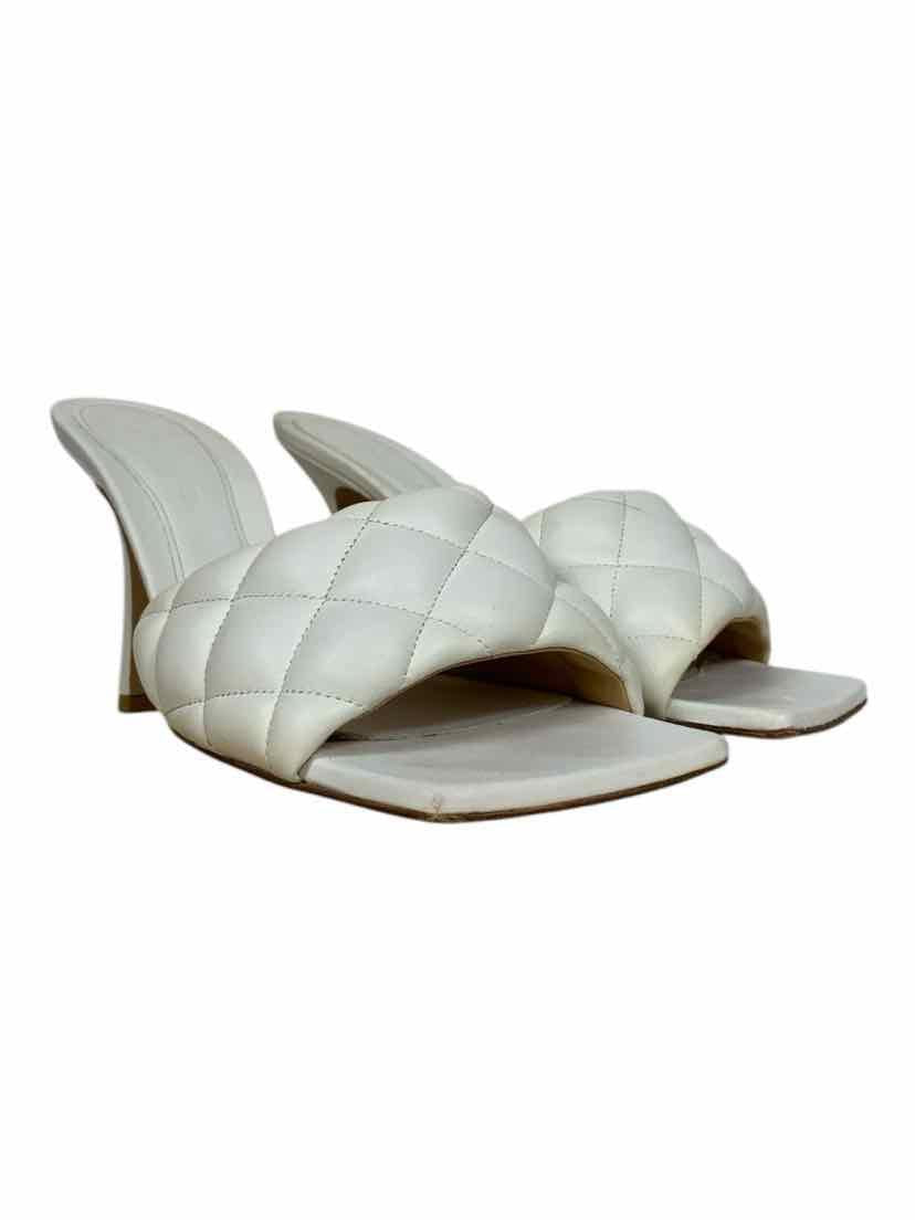 Bottega Veneta Size 38.5 Sandals