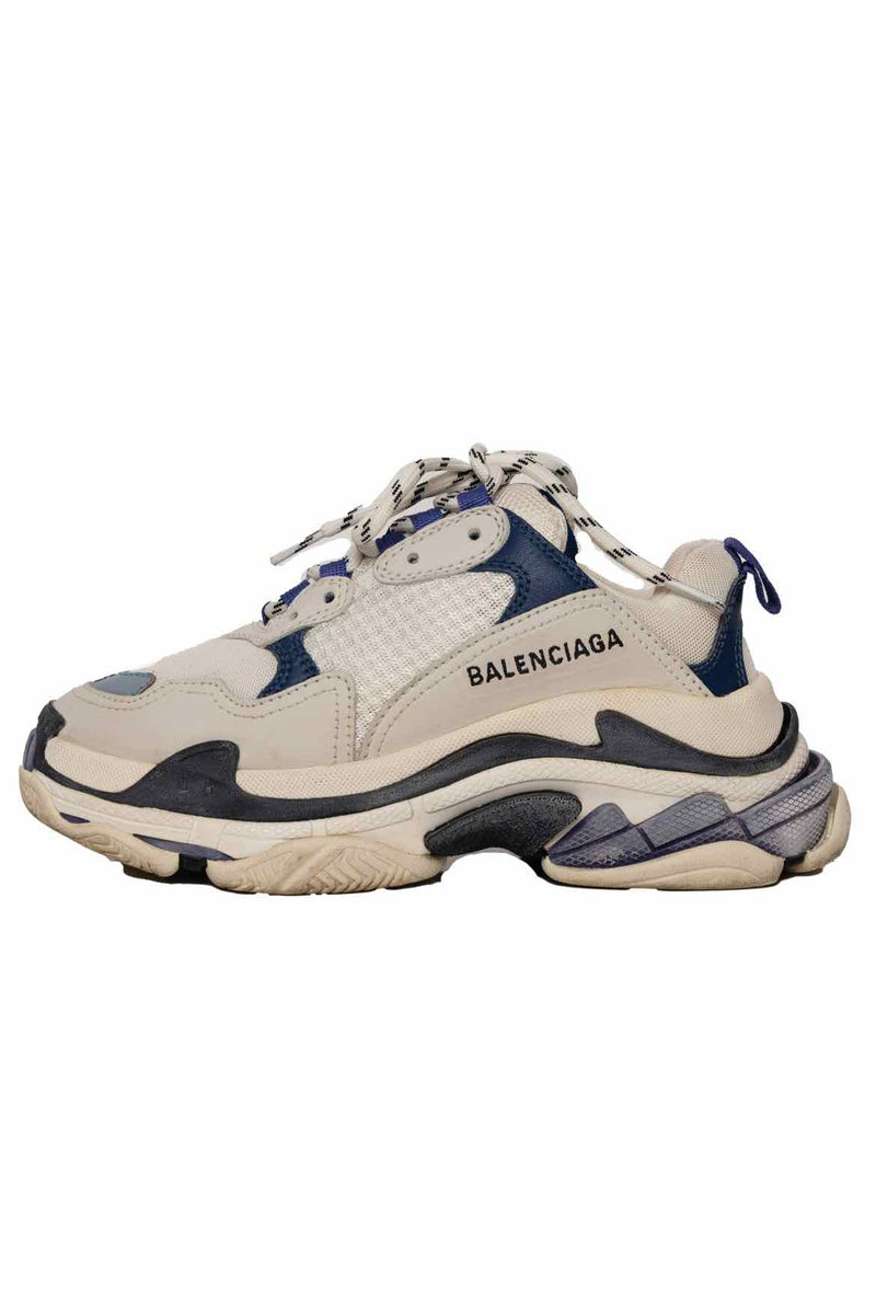 Balenciaga Size 5 Triple S Sneaker