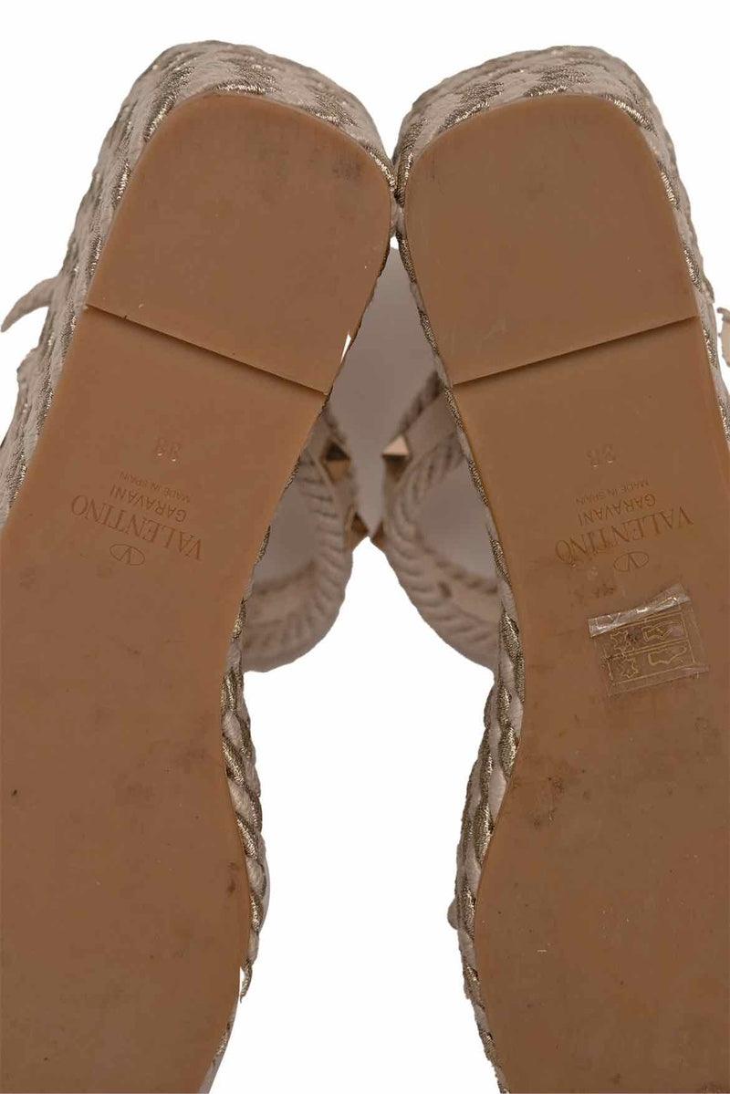Valentino Size 38 Sandals