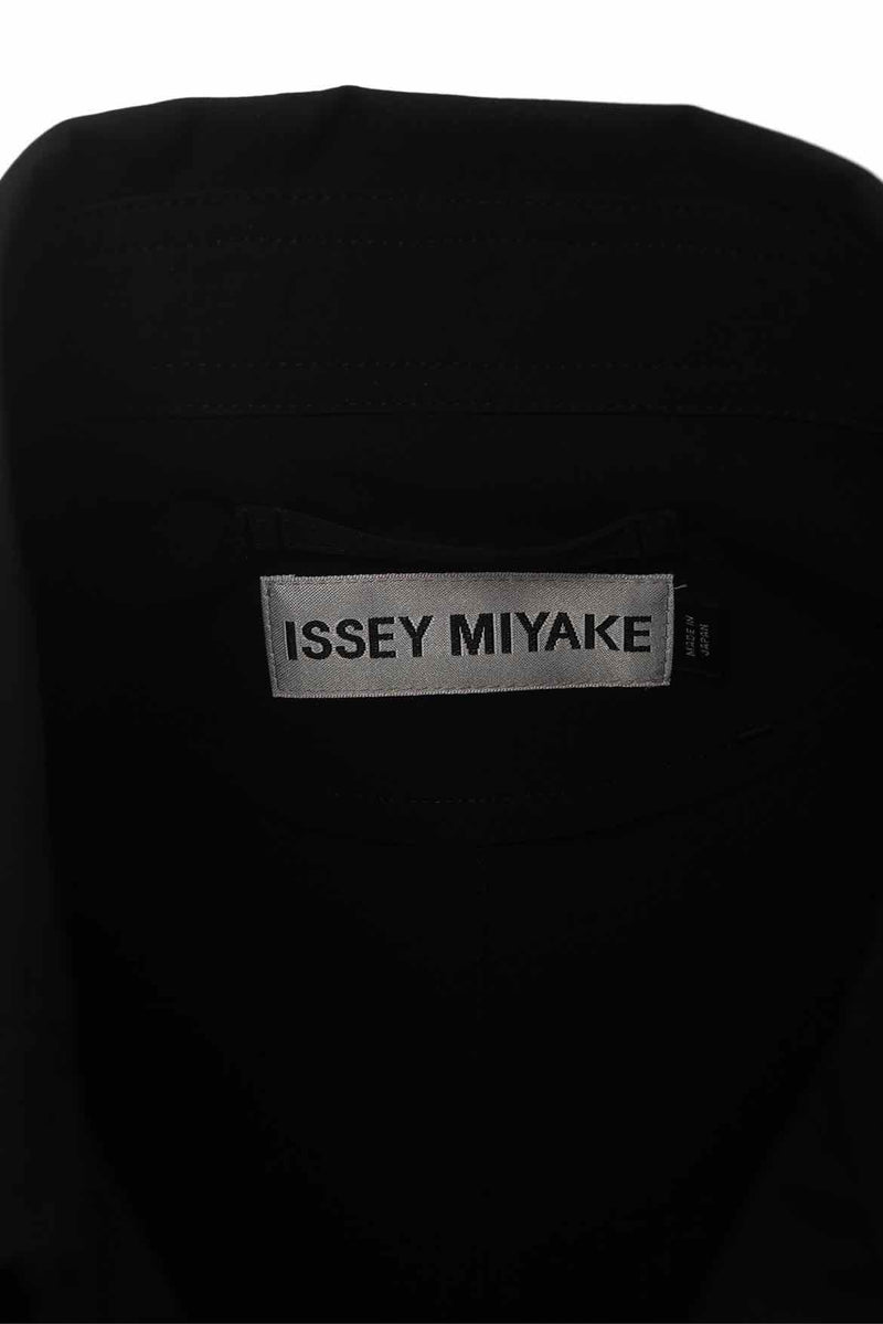 Issey Miyake 2023 Size 3 R Double-Breasted Belted Trench Coat