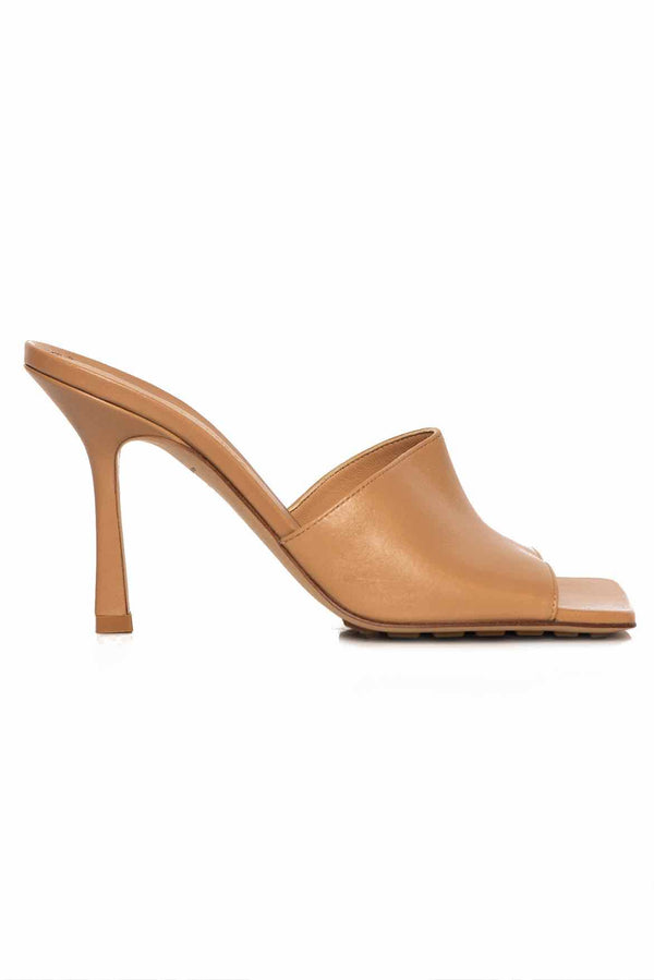 Bottega Veneta Size 35.5 Sandals