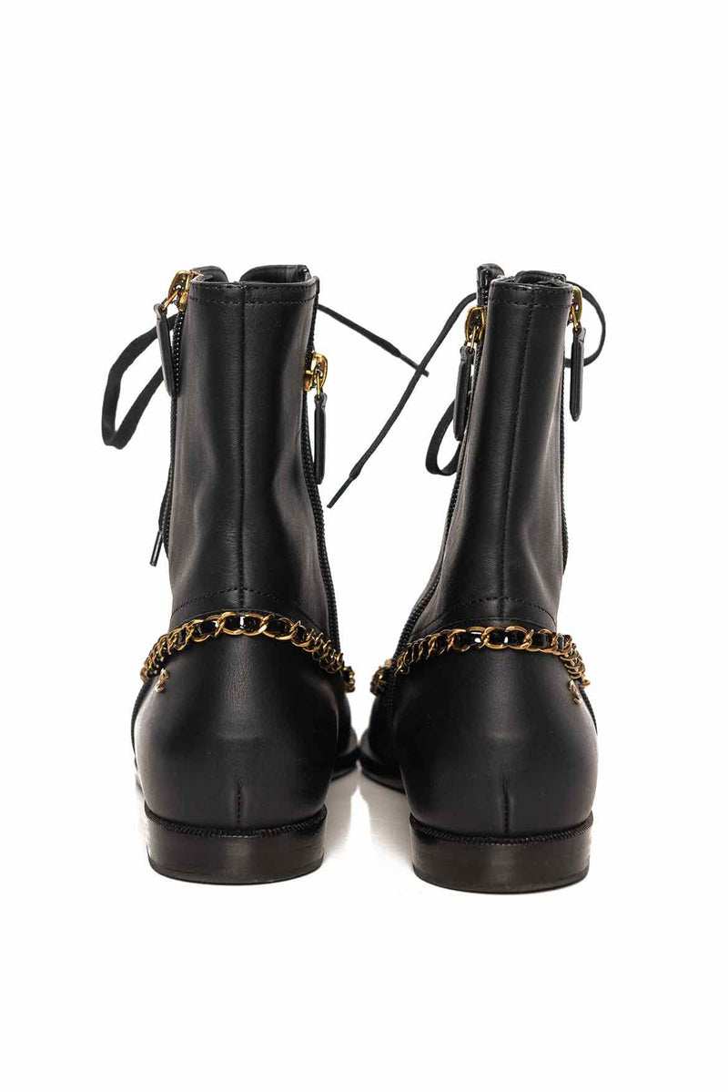 Chanel Size 38.5 Chain-Link Accent Ankle Boots
